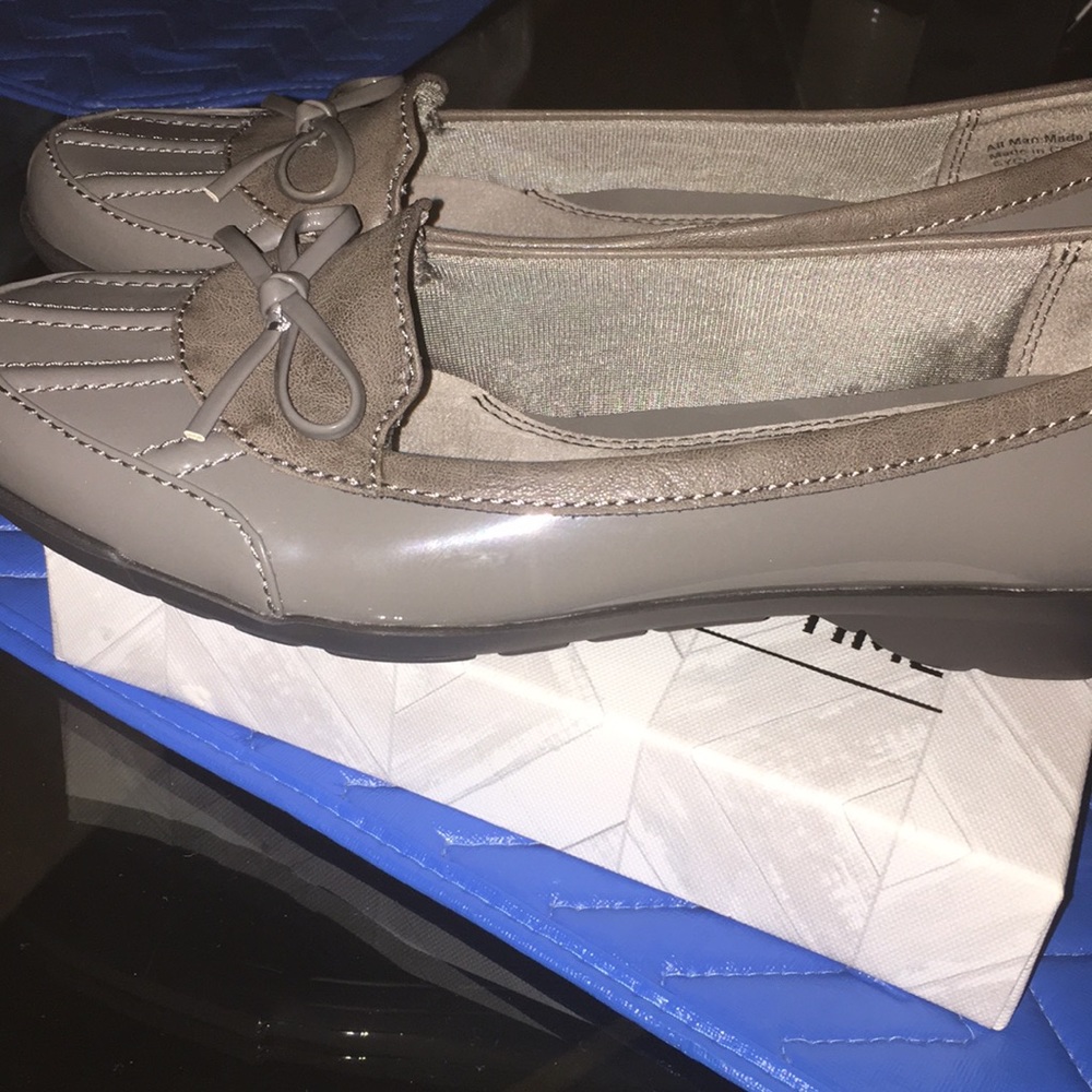Life Stride shoes